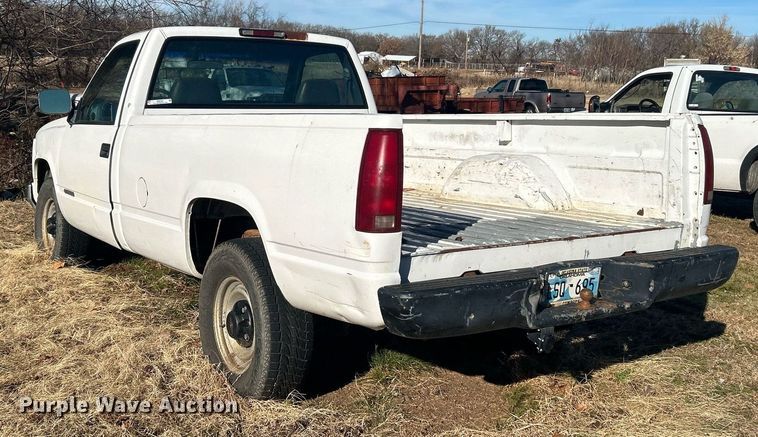 image for item NB9293 1999 Chevrolet C2500  pickup truck