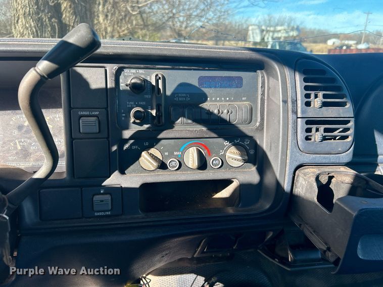 image for item NB9293 1999 Chevrolet C2500  pickup truck