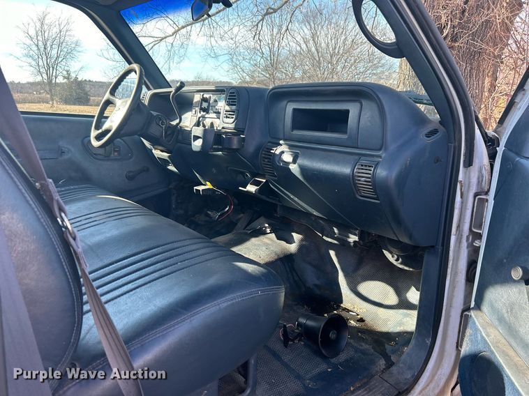 image for item NB9293 1999 Chevrolet C2500  pickup truck