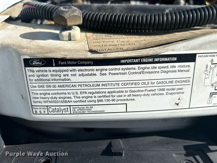 image for item NB9298 1998 Ford E350  shuttle bus