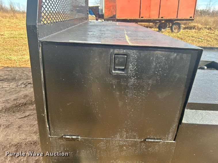 image for item NB9299 Flatbed