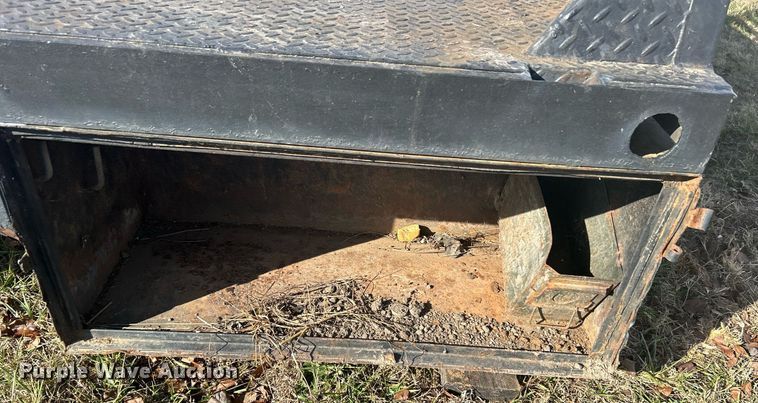 image for item NB9300 Flatbed