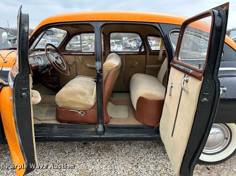 image for item NE9596 1948 Dodge  Sedan