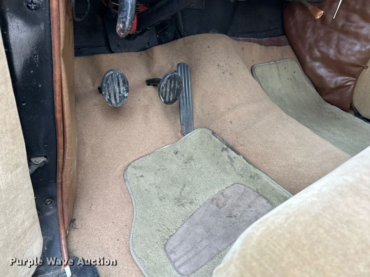 image for item NE9596 1948 Dodge  Sedan