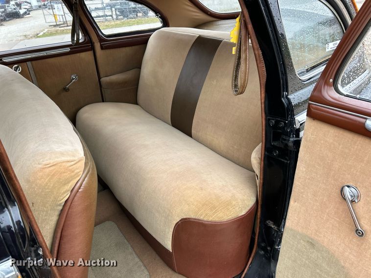 image for item NE9596 1948 Dodge  Sedan