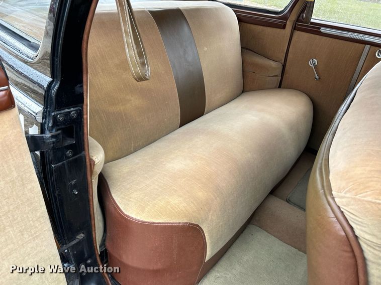 image for item NE9596 1948 Dodge  Sedan