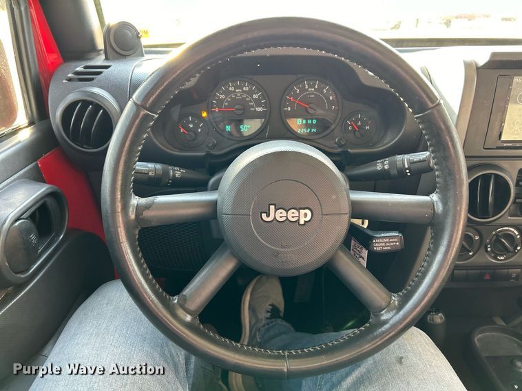 image for item NE9645 2008 Jeep Wrangler Unlimited  SUV