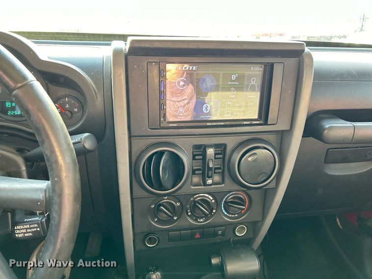 image for item NE9645 2008 Jeep Wrangler Unlimited  SUV