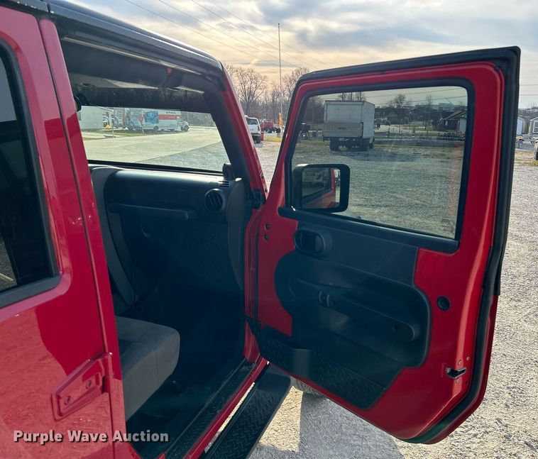 image for item NE9645 2008 Jeep Wrangler Unlimited  SUV