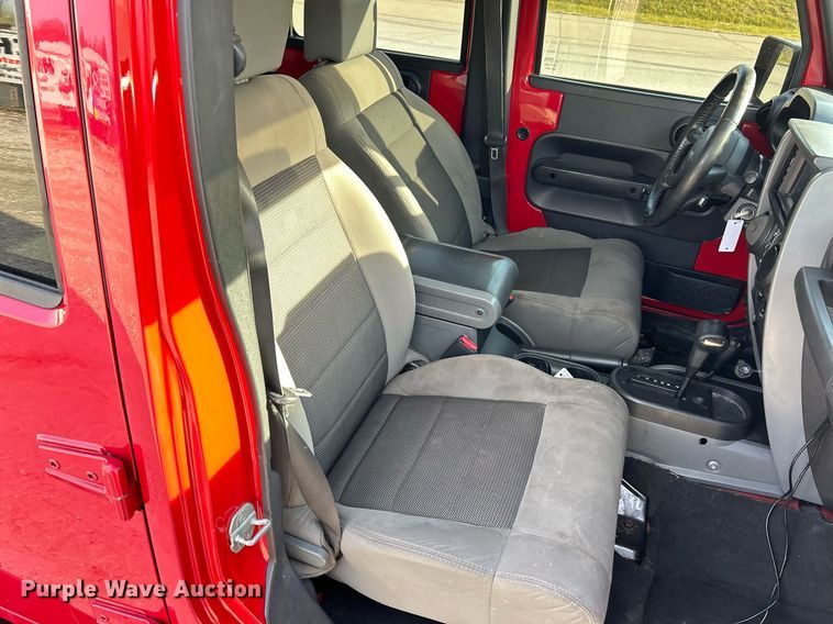 image for item NE9645 2008 Jeep Wrangler Unlimited  SUV