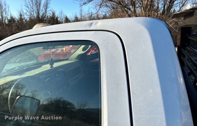 image for item NE9667 2011 Dodge Ram 5500HD  flatbed truck