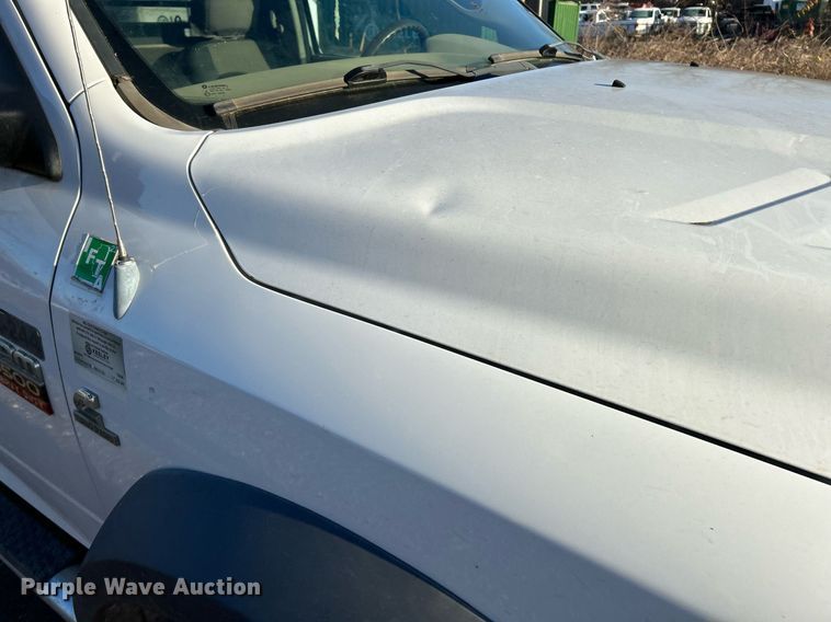 image for item NE9667 2011 Dodge Ram 5500HD  flatbed truck