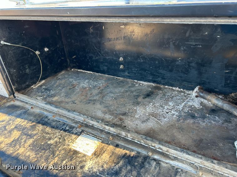 image for item NE9667 2011 Dodge Ram 5500HD  flatbed truck