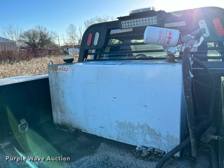 image for item NE9667 2011 Dodge Ram 5500HD  flatbed truck