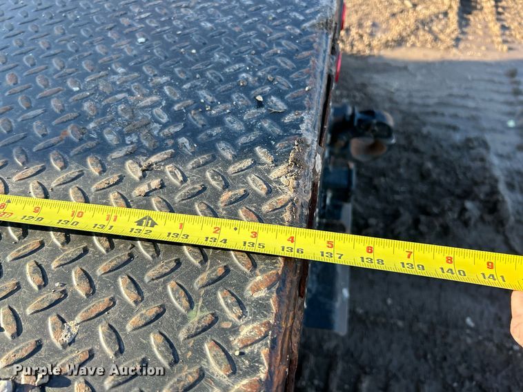 image for item NE9667 2011 Dodge Ram 5500HD  flatbed truck