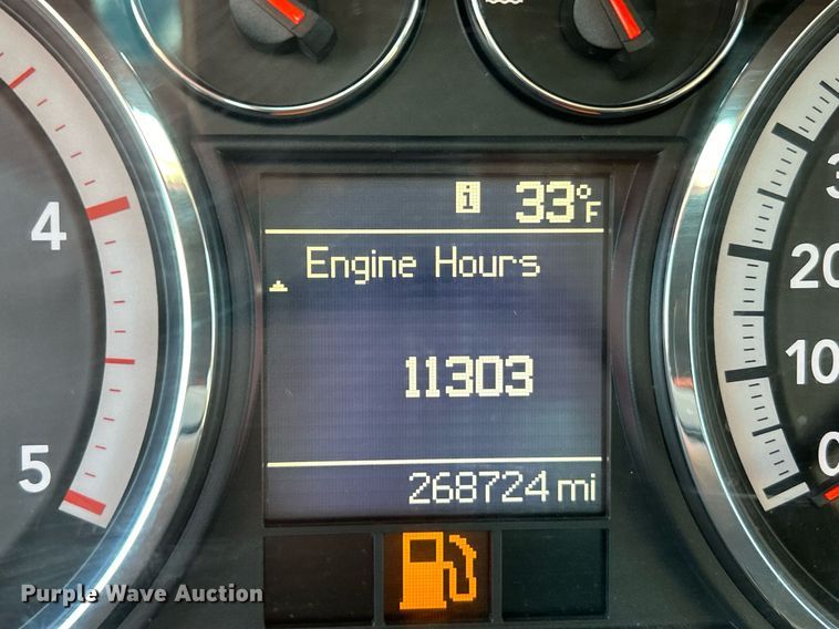 image for item NE9667 2011 Dodge Ram 5500HD  flatbed truck