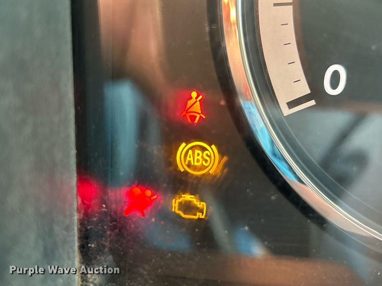 image for item NE9667 2011 Dodge Ram 5500HD  flatbed truck