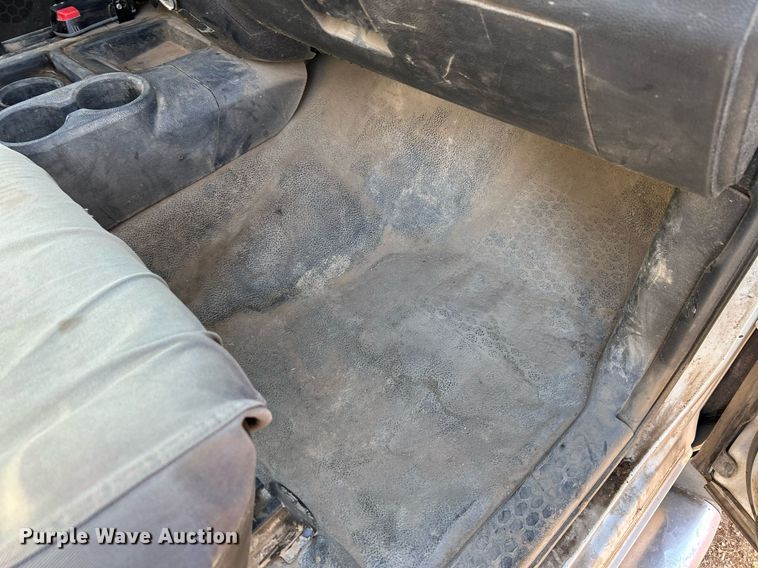 image for item NE9667 2011 Dodge Ram 5500HD  flatbed truck