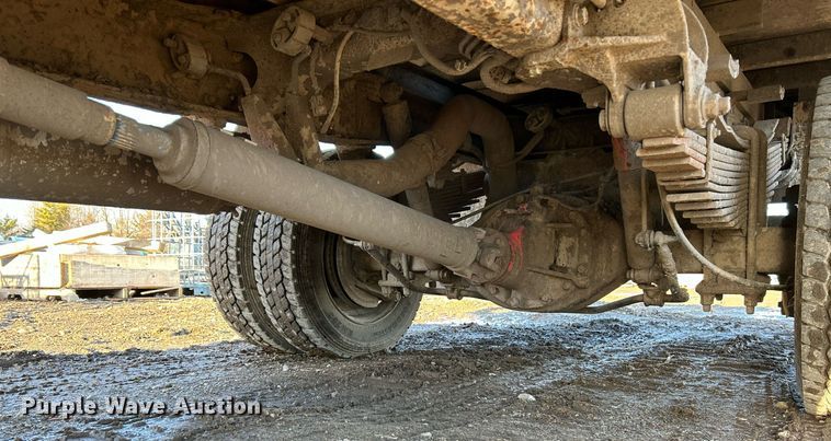 image for item NE9667 2011 Dodge Ram 5500HD  flatbed truck