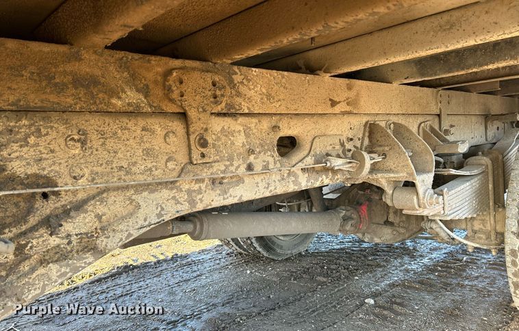 image for item NE9667 2011 Dodge Ram 5500HD  flatbed truck