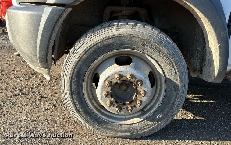 image for item NE9667 2011 Dodge Ram 5500HD  flatbed truck