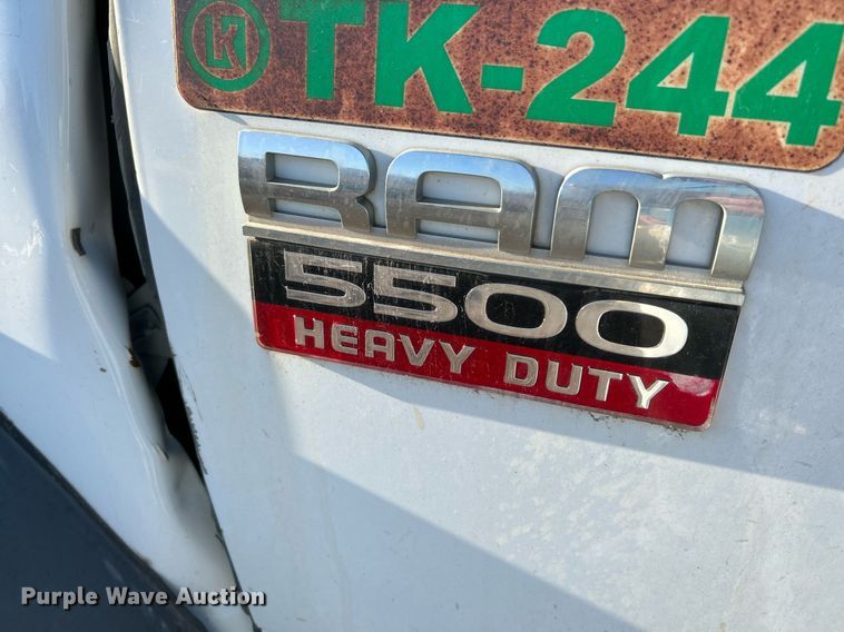 image for item NE9667 2011 Dodge Ram 5500HD  flatbed truck