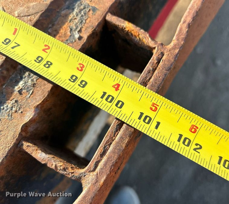 image for item NE9668 2016 Trailerman HHT8225F24  equipment trailer