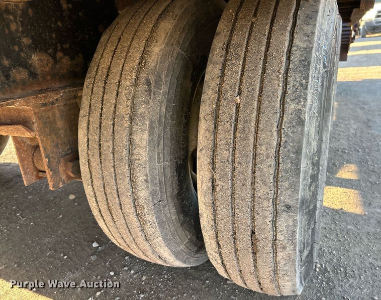 image for item NE9668 2016 Trailerman HHT8225F24  equipment trailer