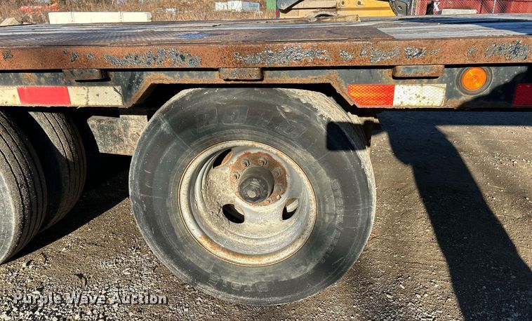 image for item NE9668 2016 Trailerman HHT8225F24  equipment trailer