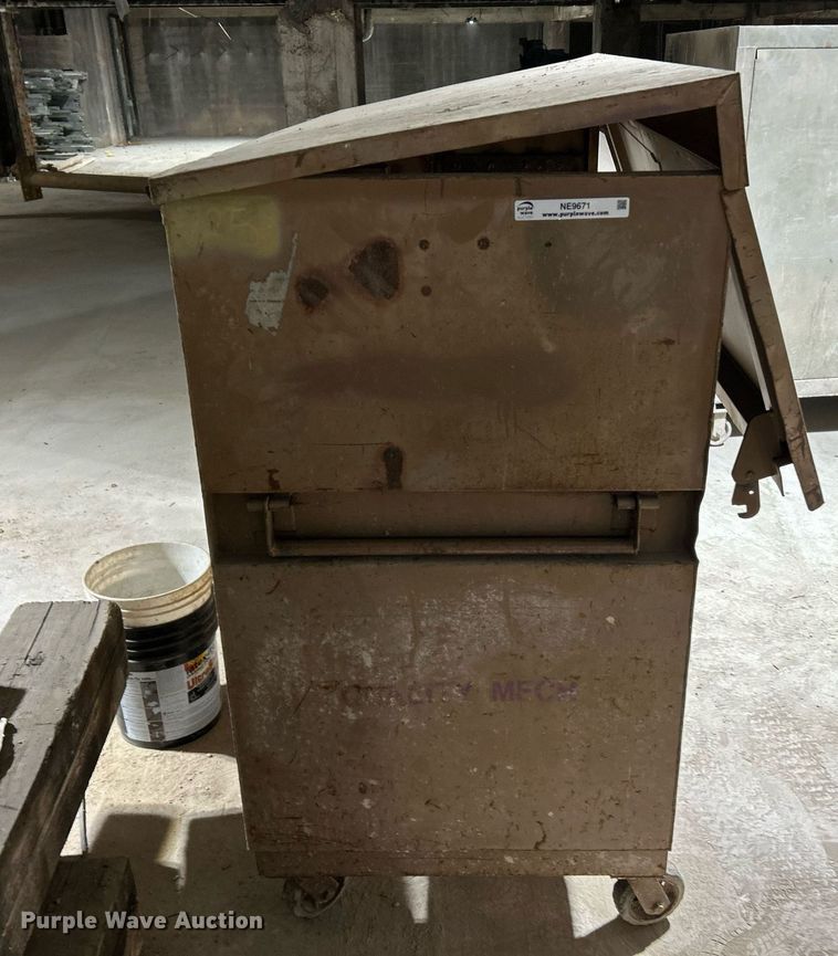 image for item NE9671 (4) tool boxes