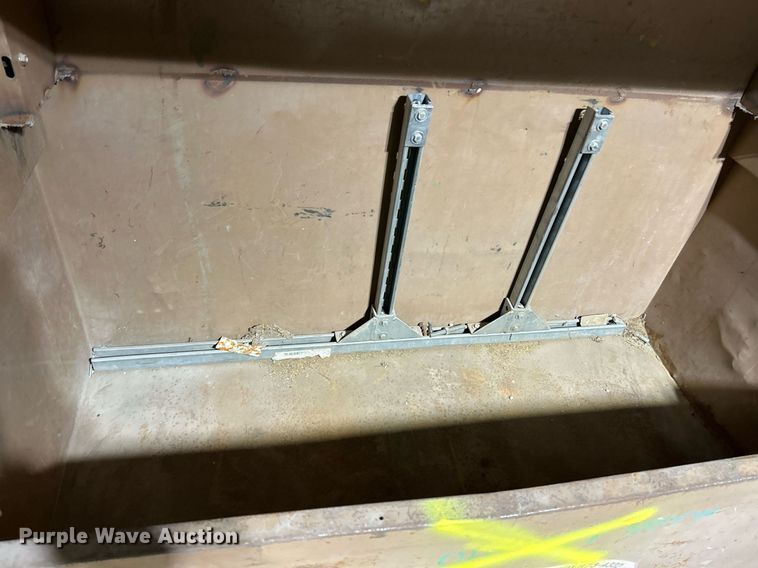 image for item NE9671 (4) tool boxes