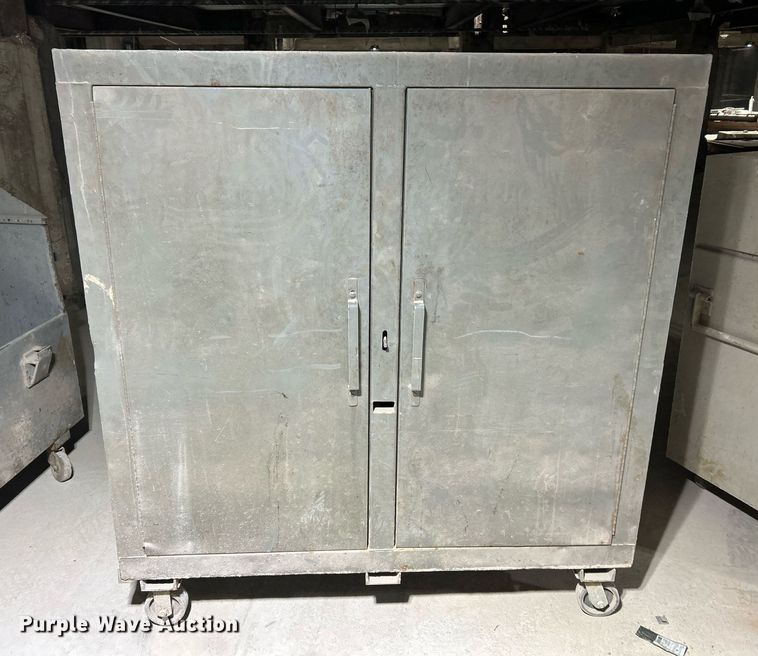 image for item NE9671 (4) tool boxes