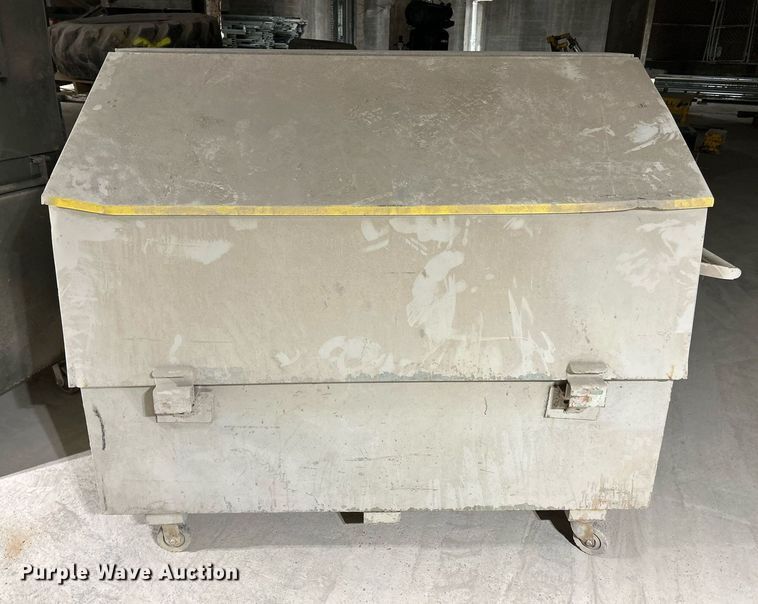 image for item NE9671 (4) tool boxes