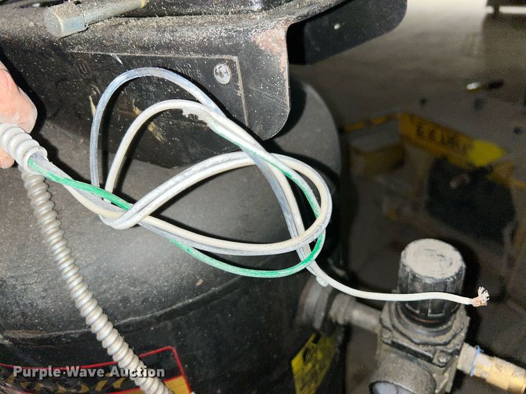 image for item NE9675 Campbell Hausfeld VT627501AJ  air compressor