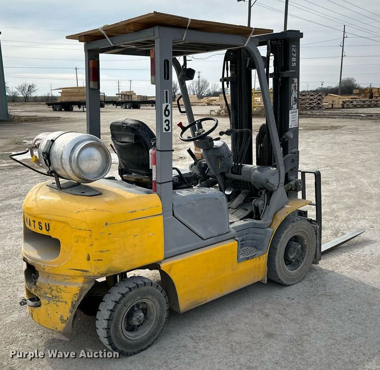 image for item NI9690 Komatsu FG25T-14  forklift