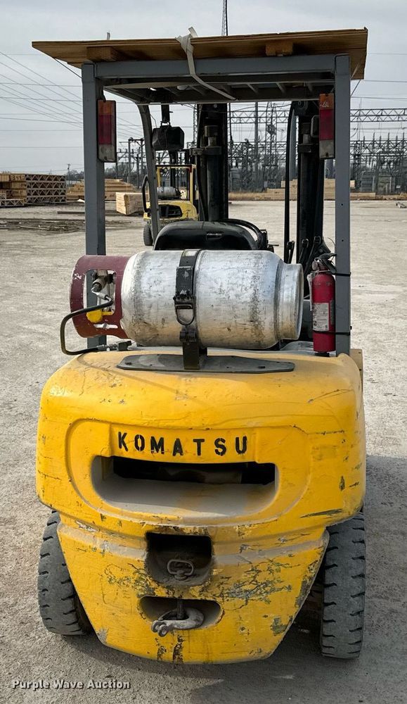 image for item NI9690 Komatsu FG25T-14  forklift
