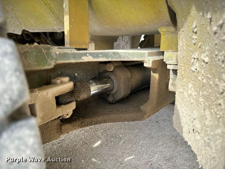 image for item NI9690 Komatsu FG25T-14  forklift