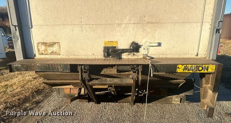 image for item NL9343 1999 Chevrolet W3500  box truck