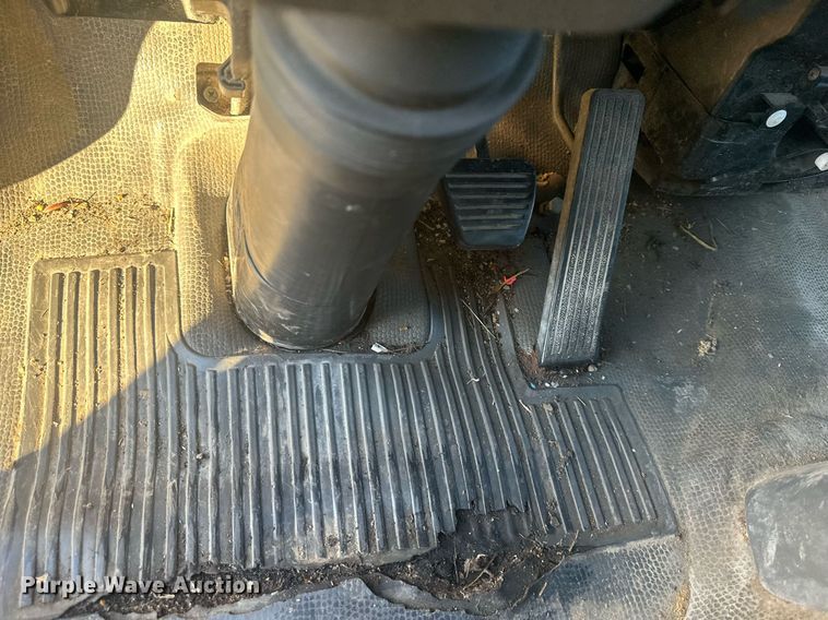 image for item NL9343 1999 Chevrolet W3500  box truck