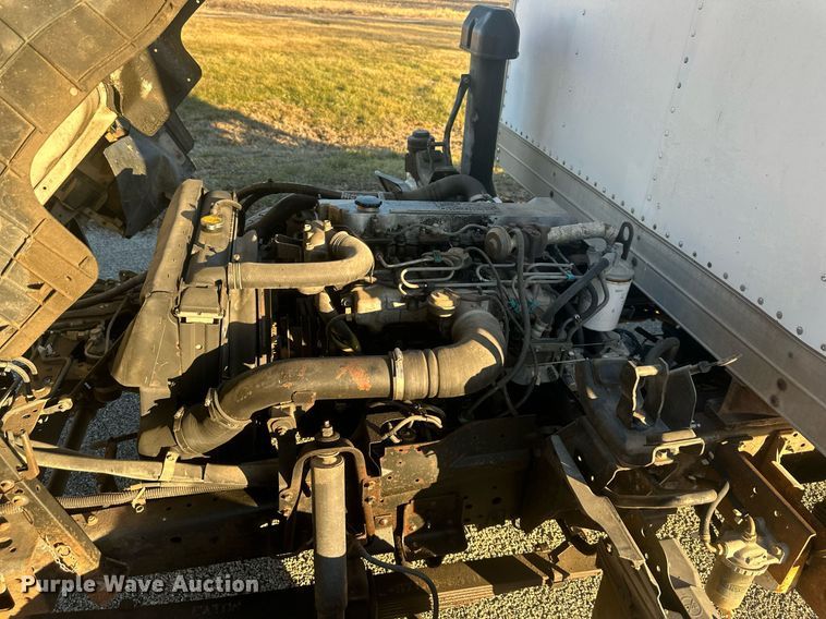 image for item NL9343 1999 Chevrolet W3500  box truck