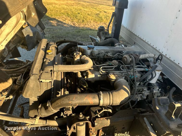 image for item NL9343 1999 Chevrolet W3500  box truck