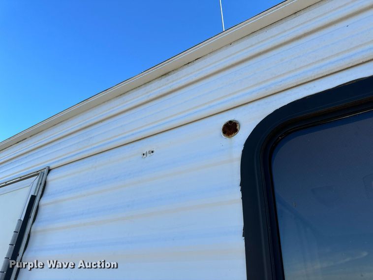 image for item NM9186 1997 Fleetwood Wilderness  camper