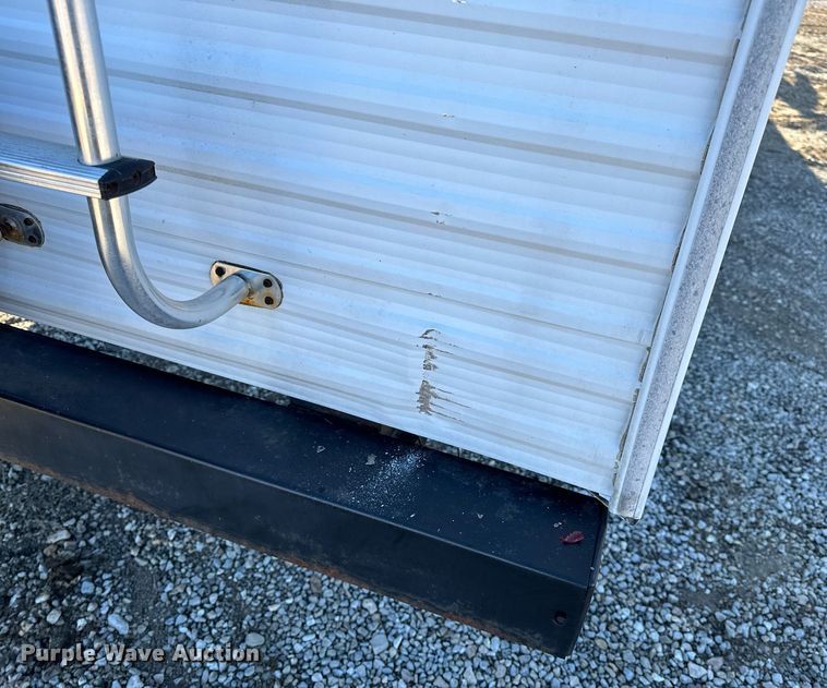 image for item NM9186 1997 Fleetwood Wilderness  camper