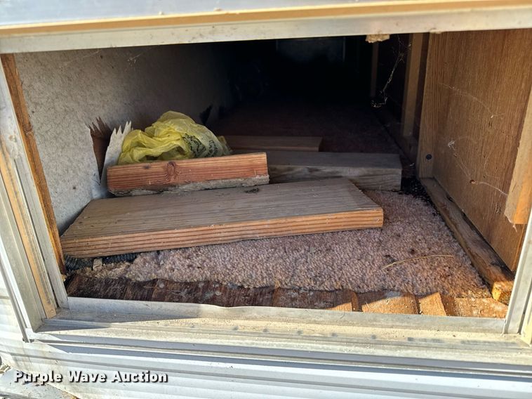 image for item NM9186 1997 Fleetwood Wilderness  camper