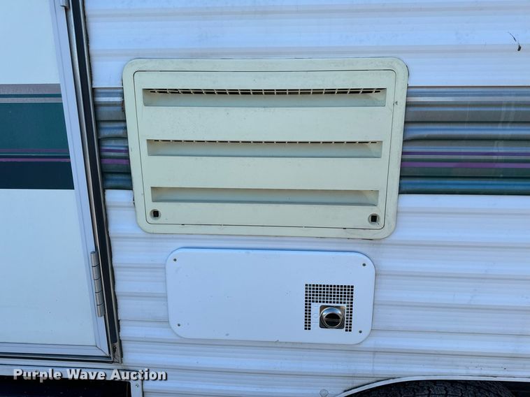 image for item NM9186 1997 Fleetwood Wilderness  camper