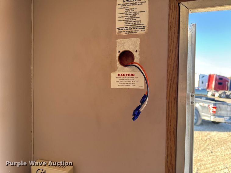 image for item NM9186 1997 Fleetwood Wilderness  camper