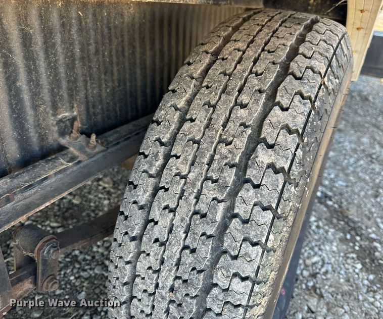 image for item NM9186 1997 Fleetwood Wilderness  camper