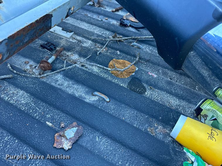 image for item NM9187 GMC Sierra 3500 SLE  pickup truck bed