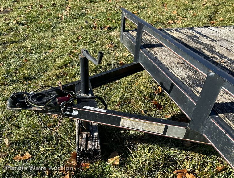 image for item NM9196 2010 Heartland Barlow  utility trailer