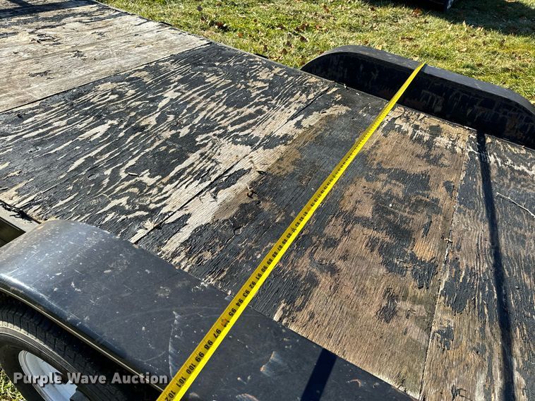 image for item NM9196 2010 Heartland Barlow  utility trailer